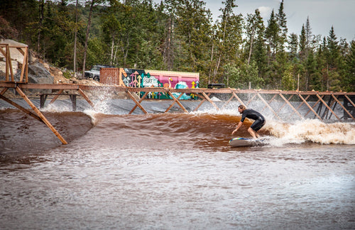 🚨 BIG WAVES IN SAINT-SAUVEUR! Surf117 is officially moving to les Sommets 🌲🌊 - EN