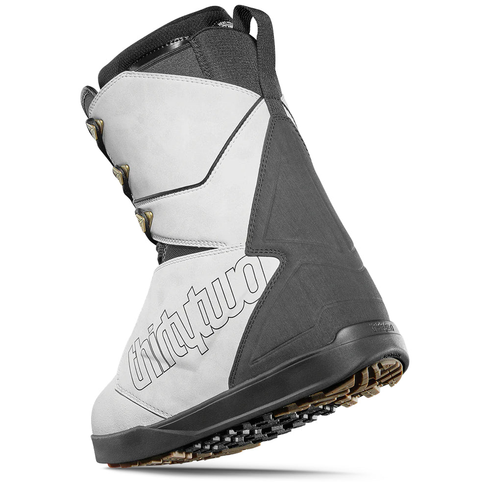 32 Lashed Snowboard Boots