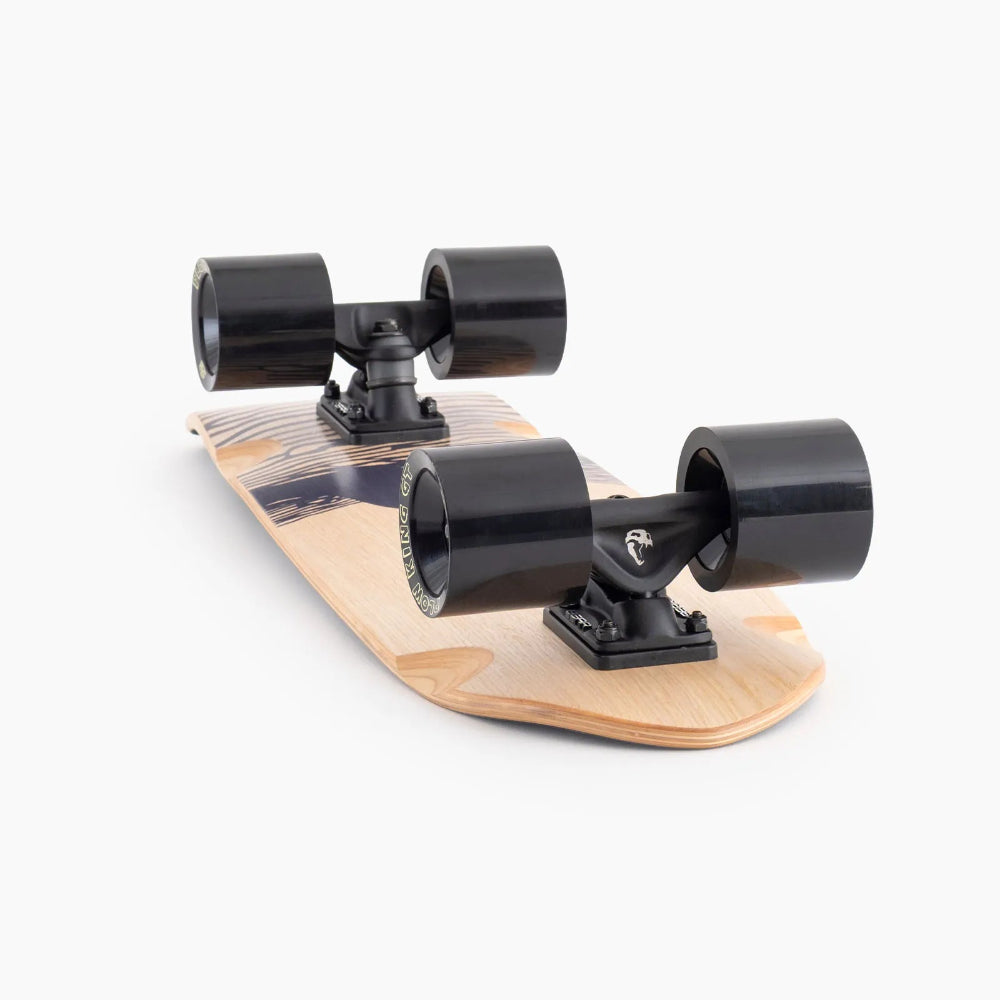 LAndyachtz Dinghy Classic Fender – Midnight Dip Complete Skateboards