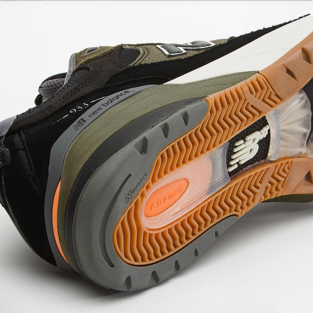 New Balance Numeric Andrew Reynolds 933 Shoes