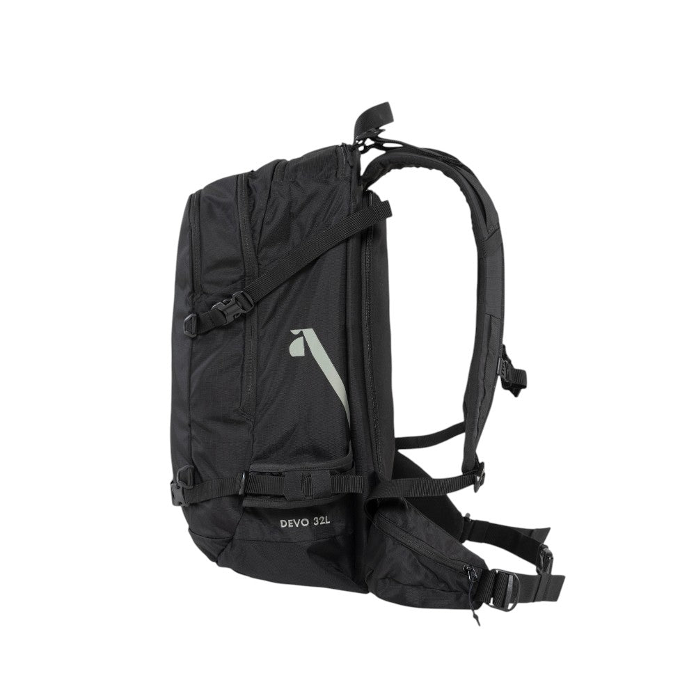 Armada Devo 32L Backpack