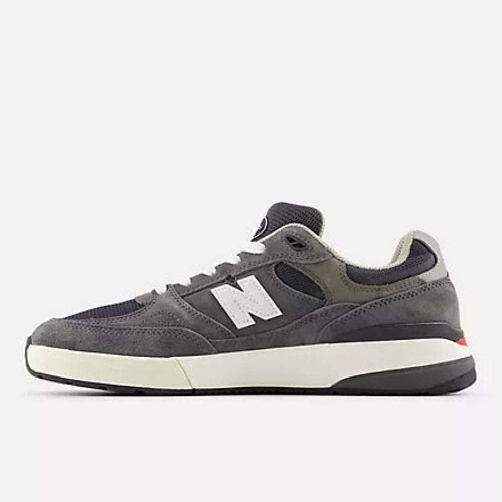 New Balance Numeric Andrew Reynolds 933 Shoes
