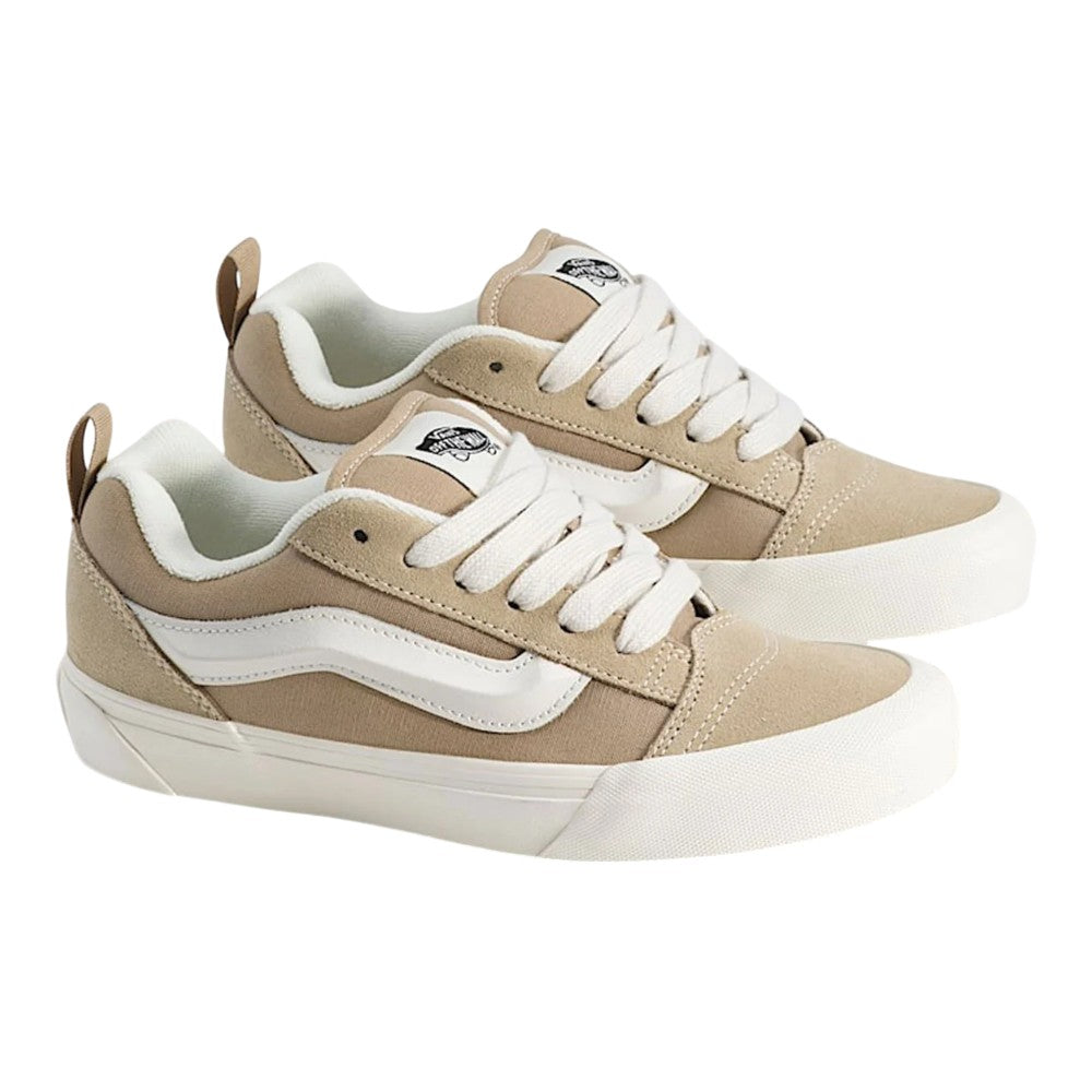 Chaussures Vans Knu Skool